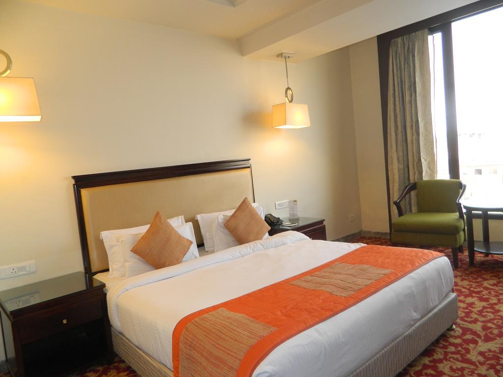 One Earth Avaas Hotel Amritsar Bagian luar foto