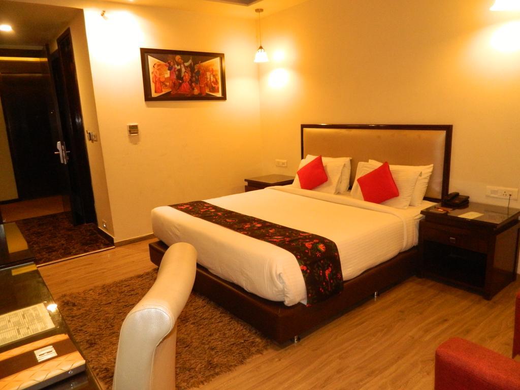 One Earth Avaas Hotel Amritsar Bagian luar foto