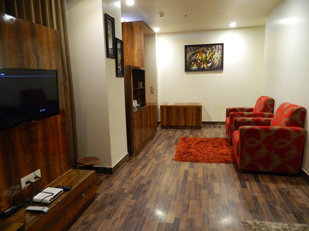 One Earth Avaas Hotel Amritsar Bagian luar foto